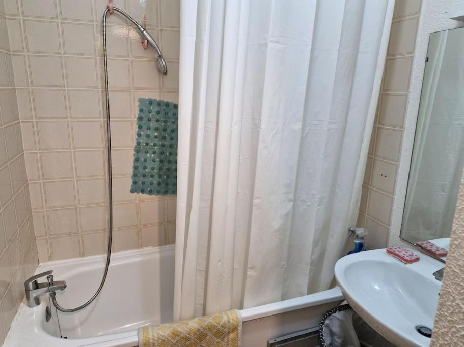 Appartement Au Pied Des Pistes ลาจูดูลูป ภายนอก รูปภาพ