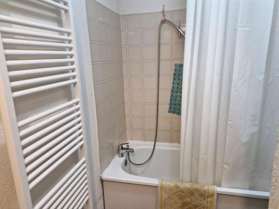 Appartement Au Pied Des Pistes ลาจูดูลูป ภายนอก รูปภาพ